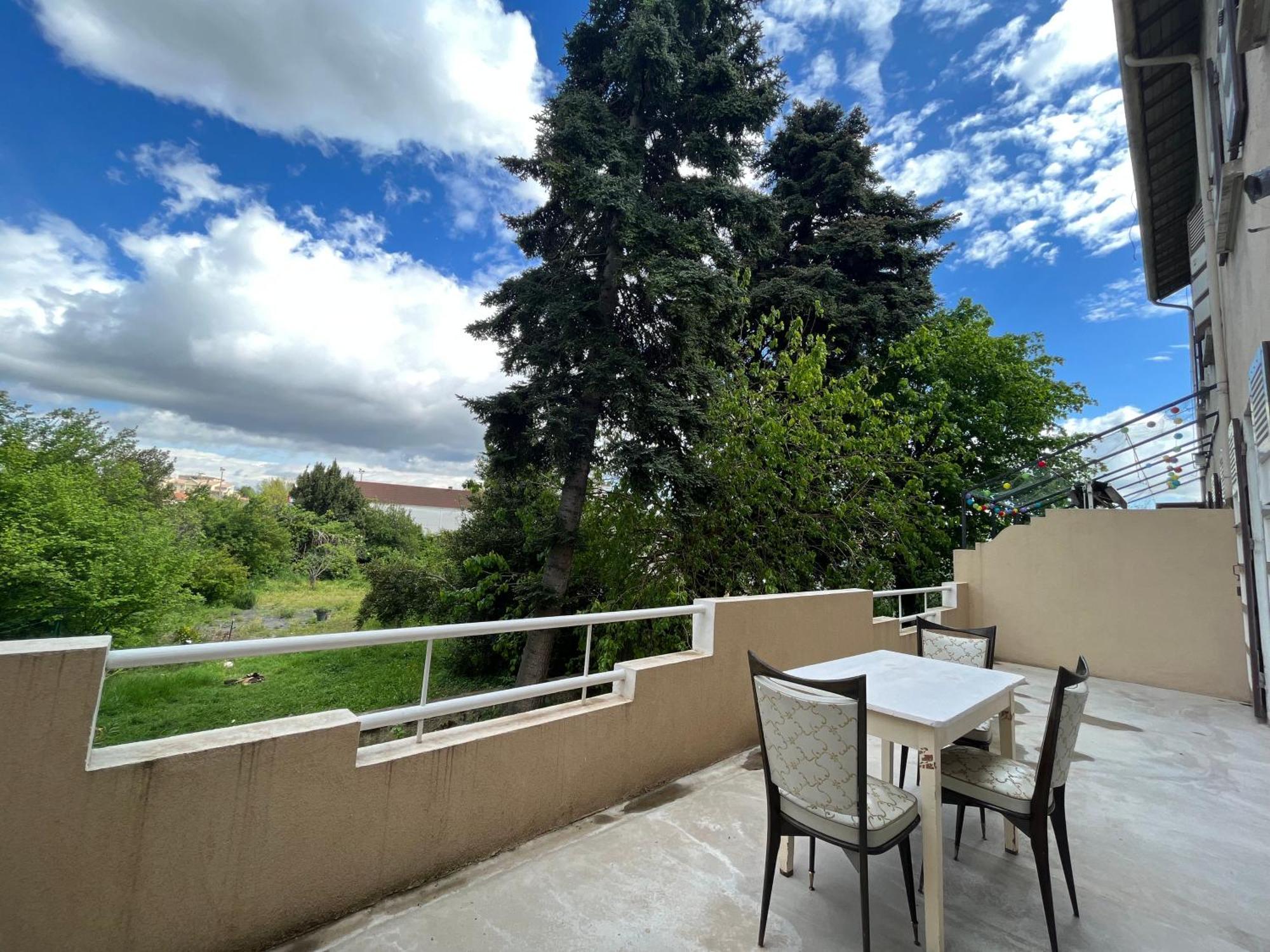 Ferienwohnung Alta Bourg-lès-Valence Exterior foto